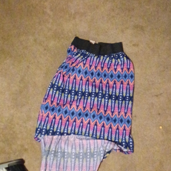 Skirt - Picture 2 of 2